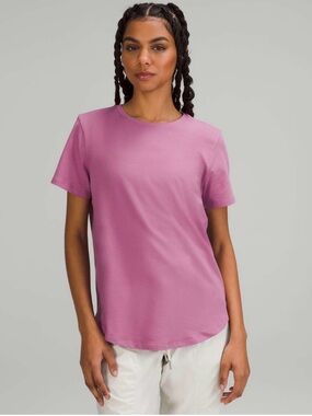 Lululemon Love Crewneck T-Shirt
(Velvet Dust) (First Release)